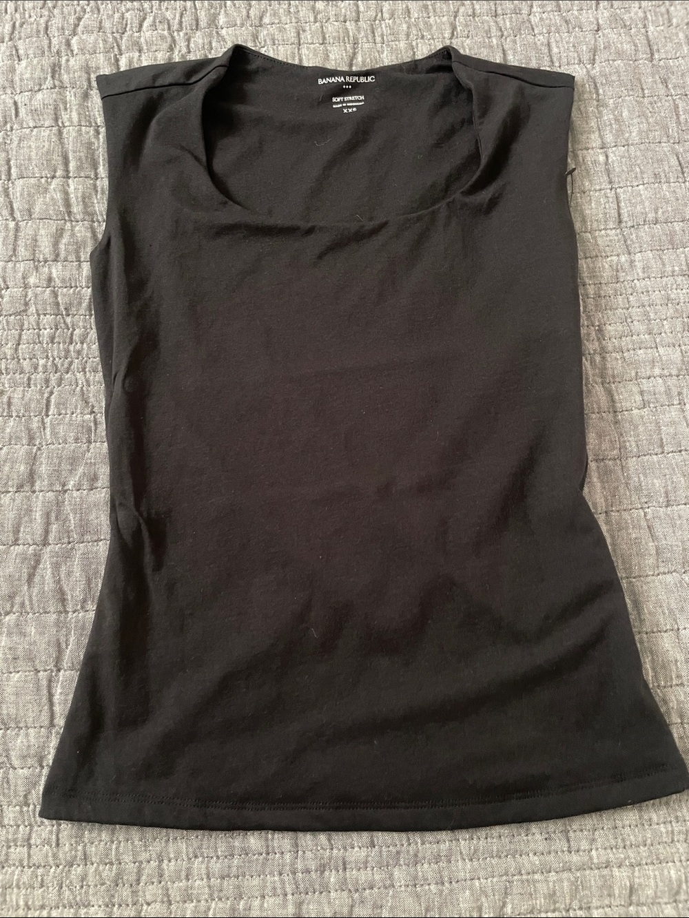 Banana Republic Women’s Black Sleeveless Tank Top